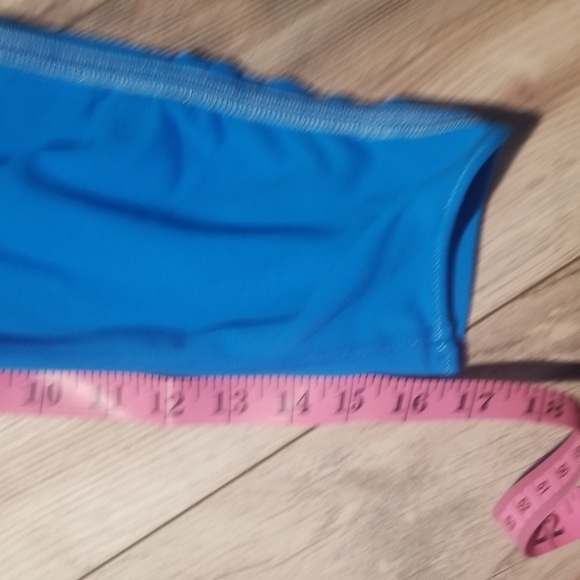 Lululemon teal capri leggings size 4 - Picture 7 of 7